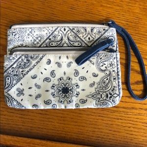 Wristlet